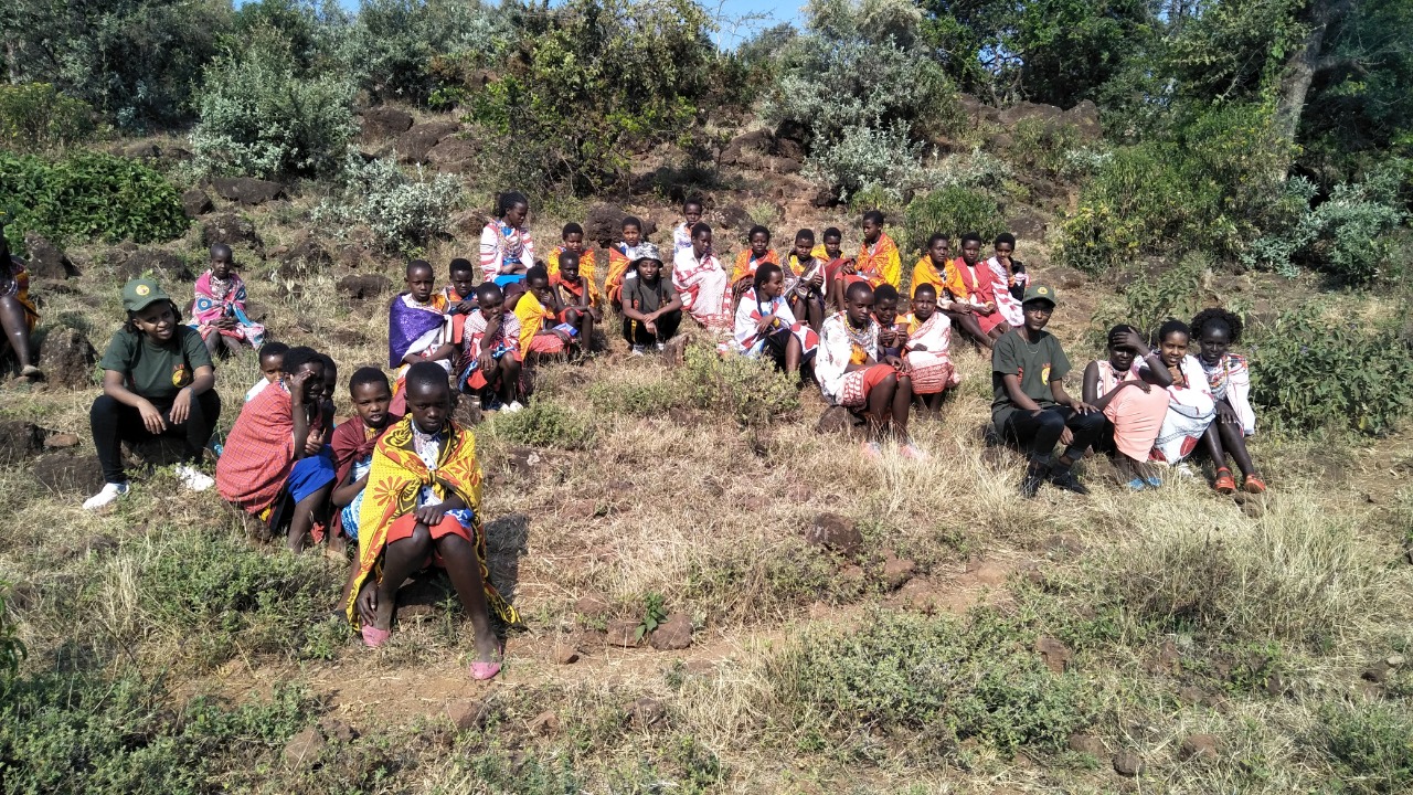 Girls group with AHF team